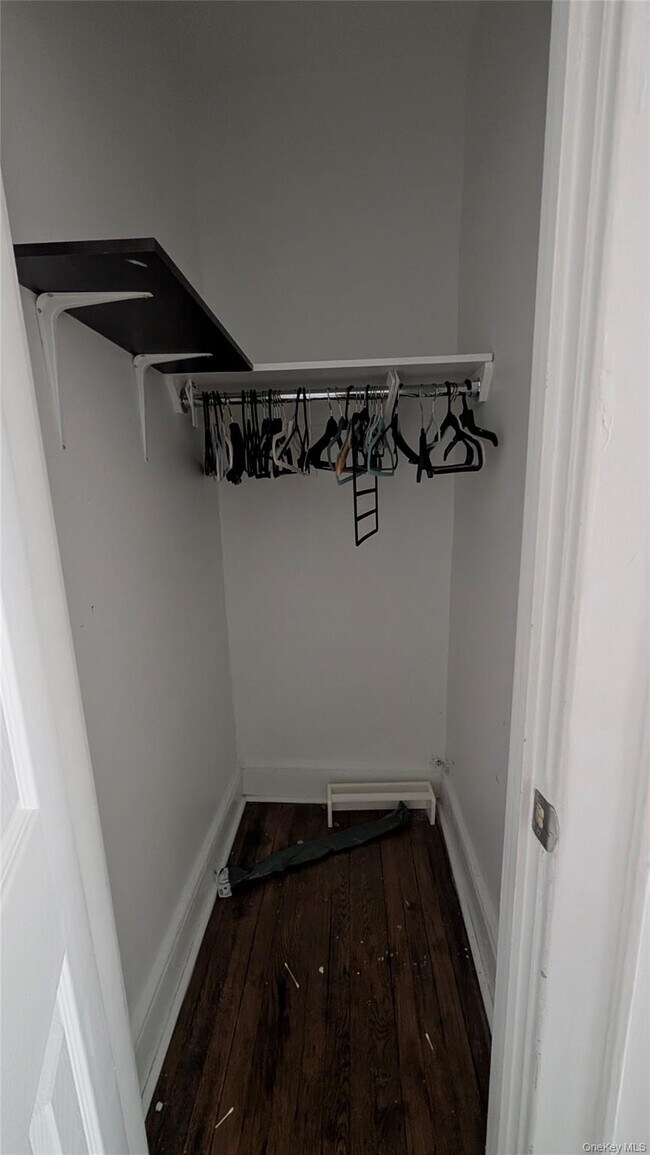 Building Photo - 312 Main St