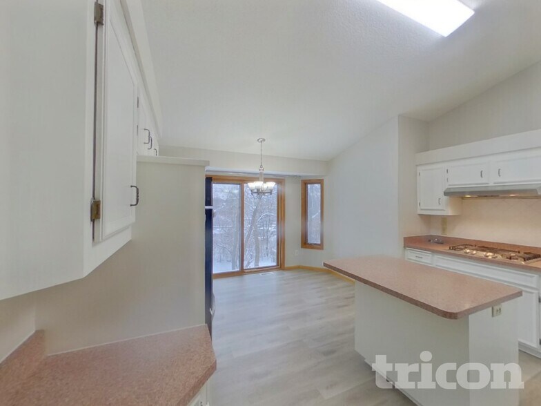 Building Photo - 1503 Palomino Trail