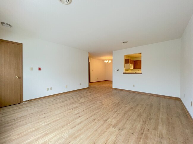 Building Photo - 3228 Wood Rd