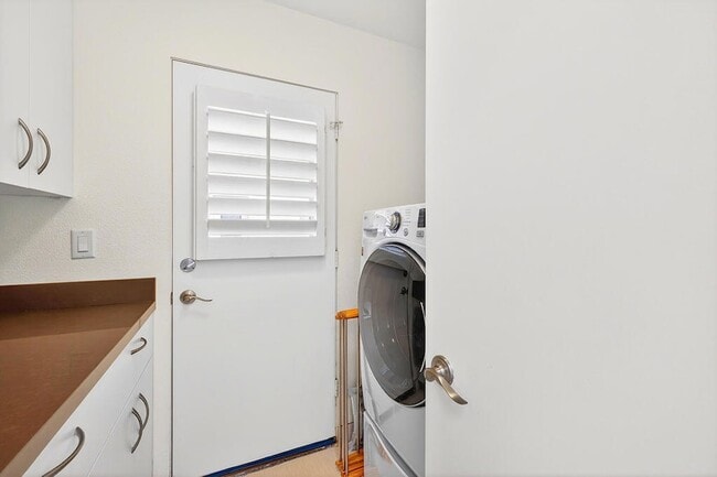 Building Photo - 77825 Cottonwood Cove