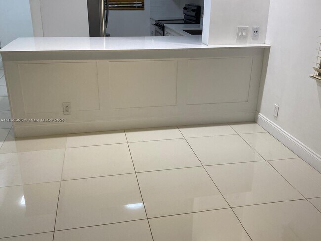 Building Photo - 8411 Forest Hills Dr