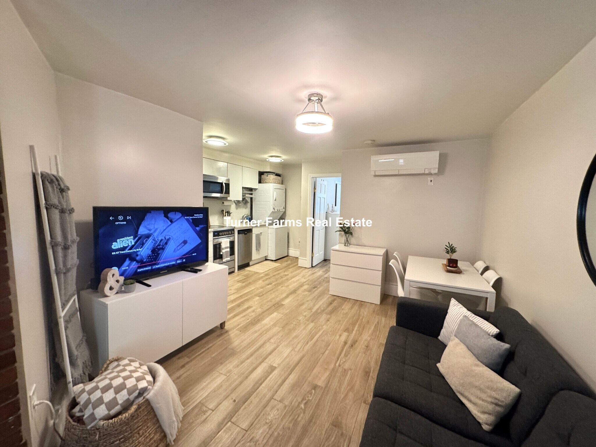 Building Photo - 91 Hudson St