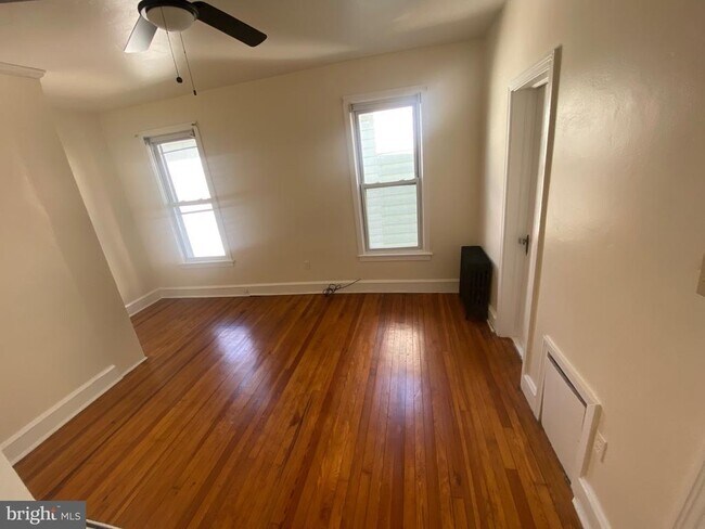 Building Photo - 510 Quincy Ave