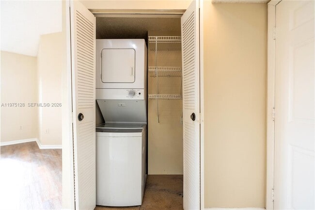 Building Photo - 2445 SW 18th Terrace