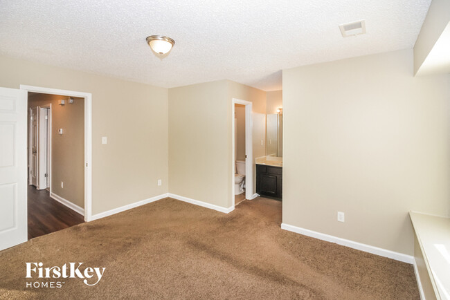 Building Photo - 4308 Rosswood Dr