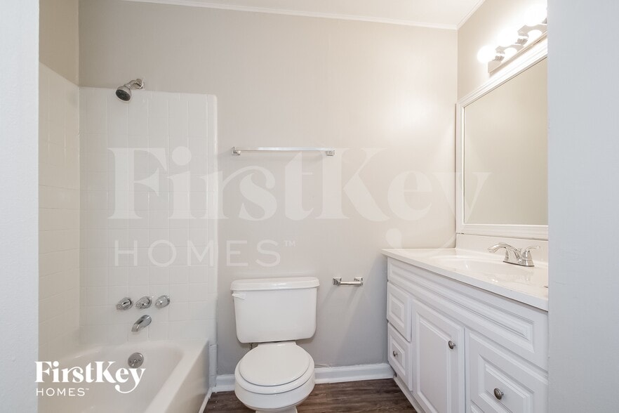 Building Photo - 4163 Northstrand Dr