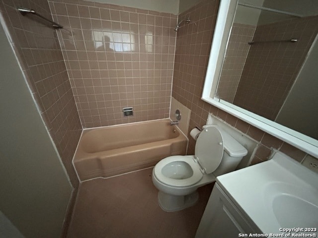 Building Photo - 167 Ave Del Rey