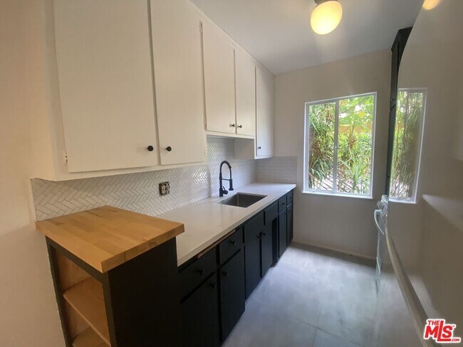 Building Photo - 1420 17th St