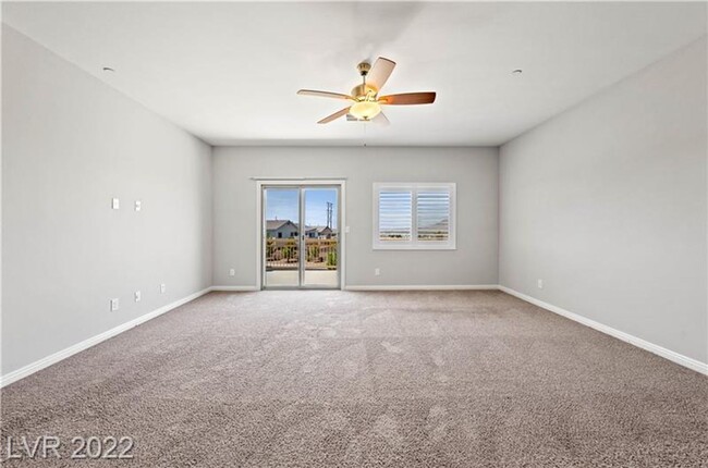 Building Photo - 4 bed+loft Green Valley Home w/City Views
