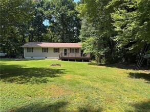 Building Photo - 8800 Circle Dr