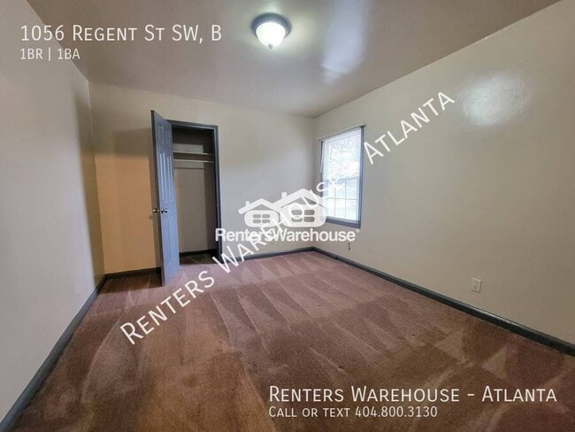 Building Photo - 1056 Regent St