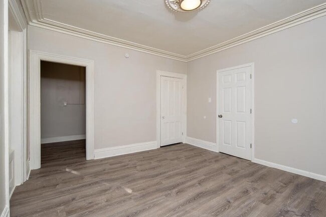 Building Photo - 431 10th St