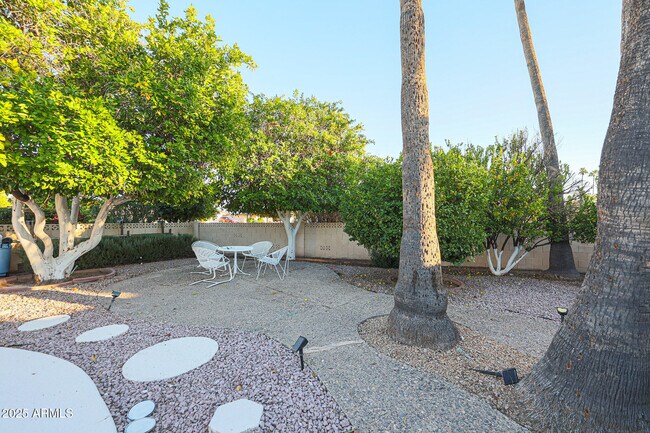 Building Photo - 10832 W Saratoga Cir