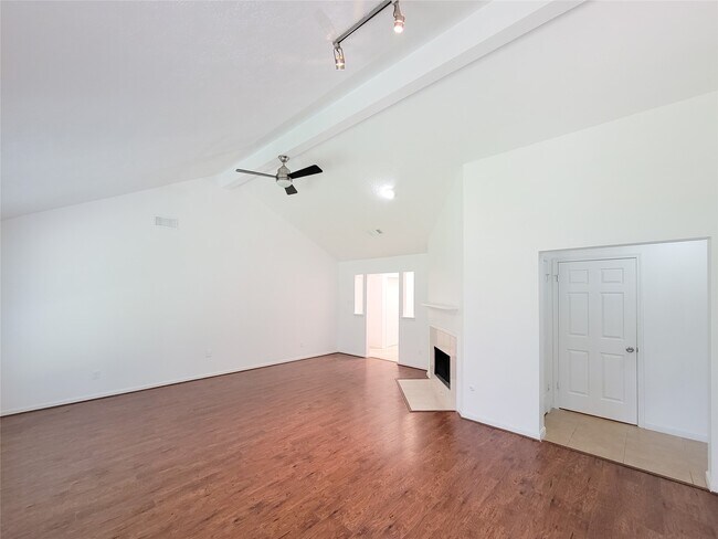 Building Photo - 16807 Sussex Dr