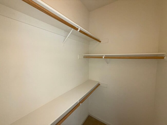 Building Photo - 6220 Orchard Hill Way