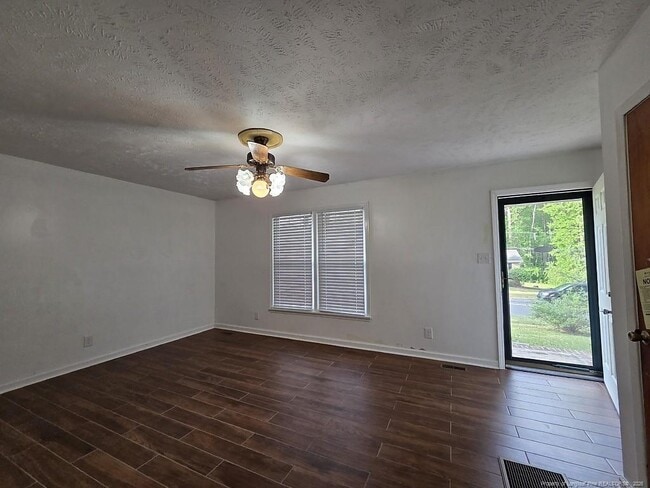 Building Photo - 2532 Sourwood Dr