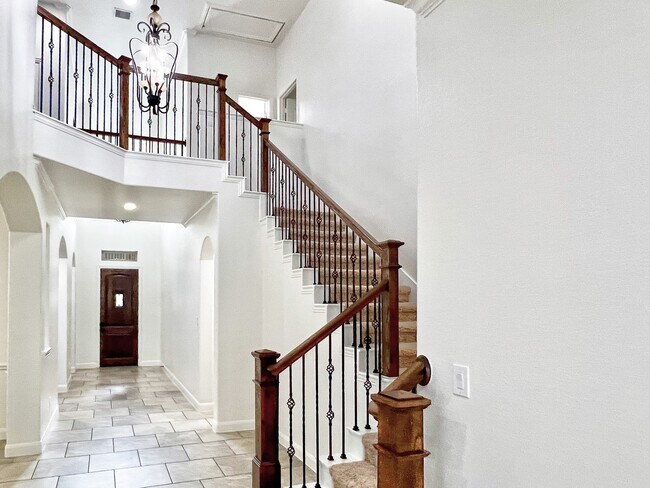 Building Photo - 78 Lindenberry Cir