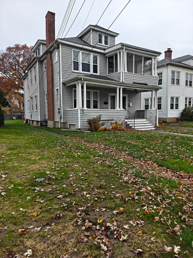 Building Photo - 117 Dover Rd