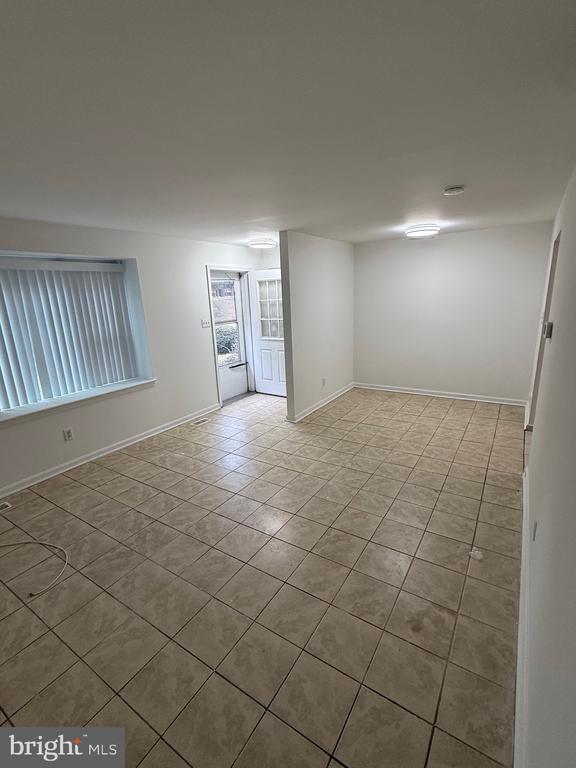 Building Photo - 9753 Whiskey Run