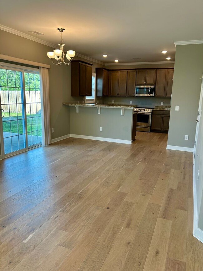 Building Photo - Beautiful 3/2.5 Home in Leland!