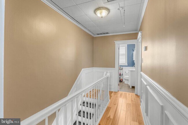 Building Photo - 2727 S 12th St