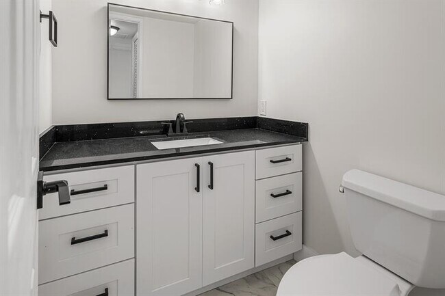 Building Photo - 2691 S Course Dr