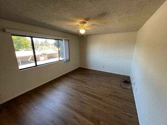 Building Photo - 3450 Santa Maria Way