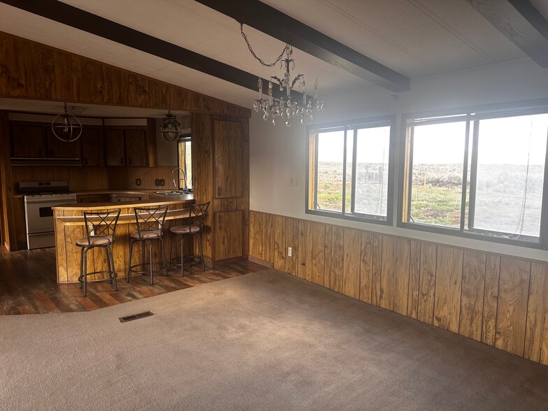 Kitchen Island - 258 County Road 342