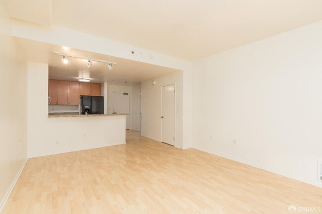 Building Photo - 821 Folsom St