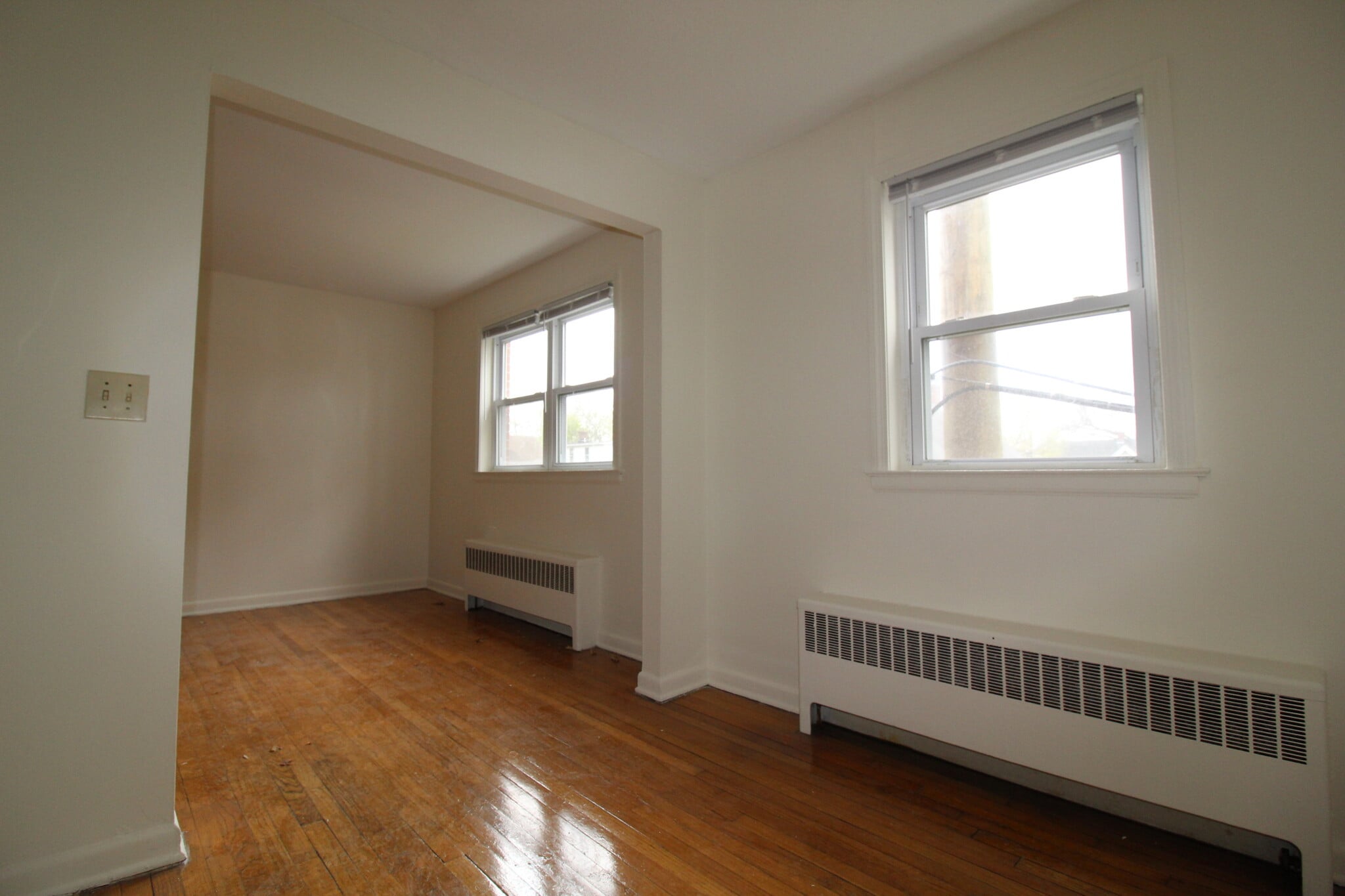 Building Photo - 35 Burnside Ave