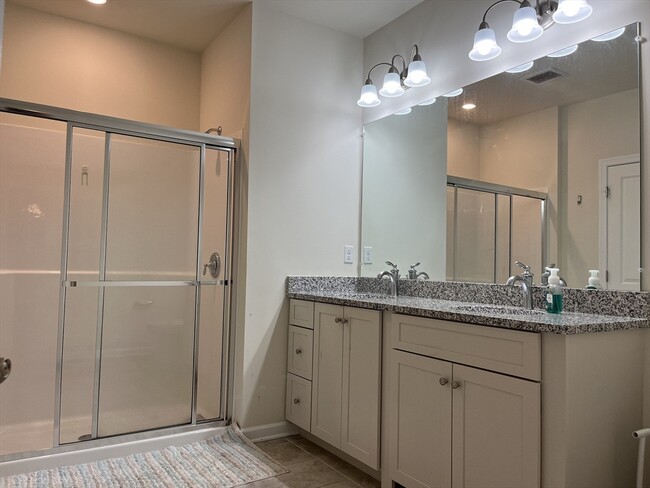 Building Photo - 110 Trotter Rd