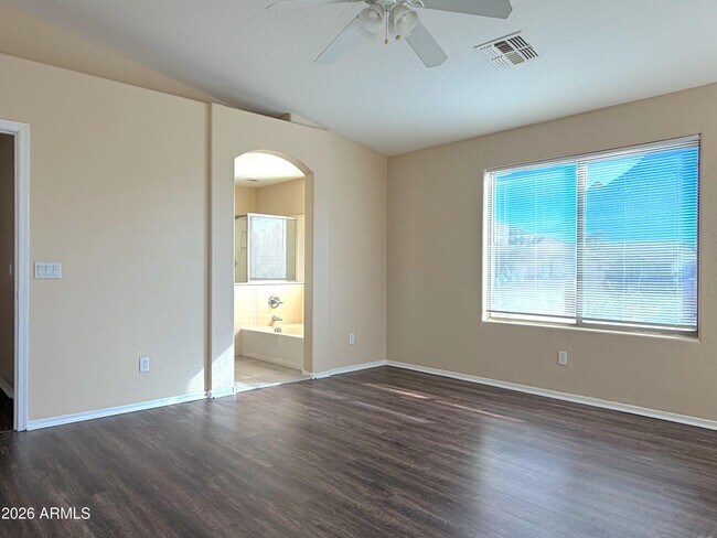 Building Photo - 3545 Crescent