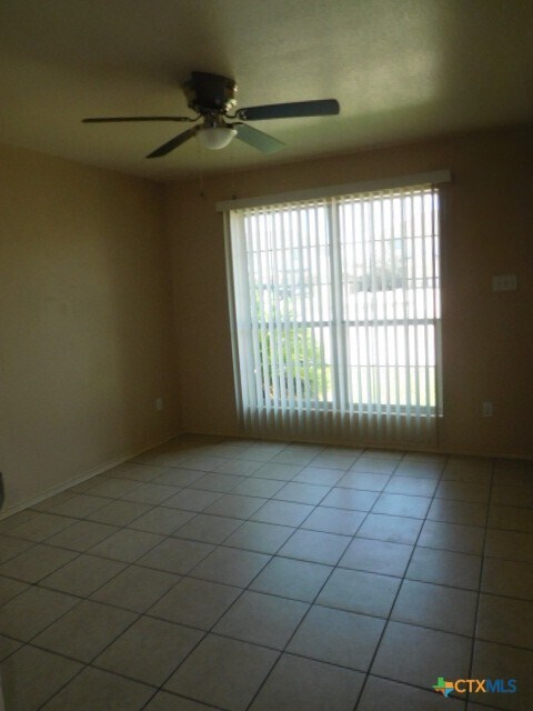 Building Photo - 4303 Alan Kent Dr