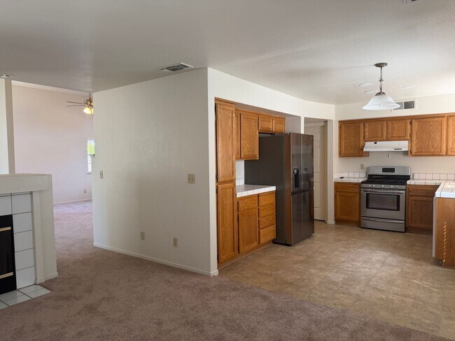 Building Photo - 8317 Bramble Bush Cir