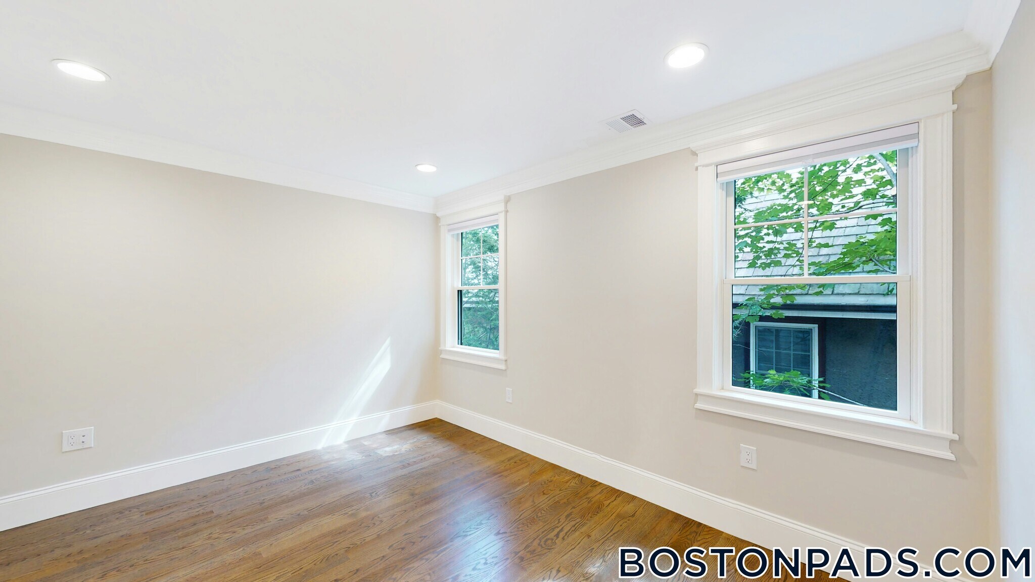 Building Photo - 101 Sumner Rd