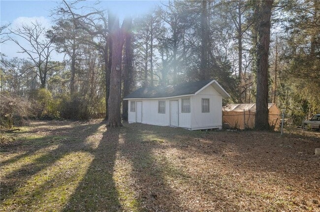 Building Photo - 2060 Baker Rd NW