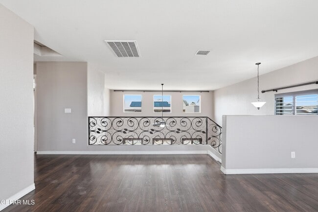 Building Photo - 13255 Emerald Isle St