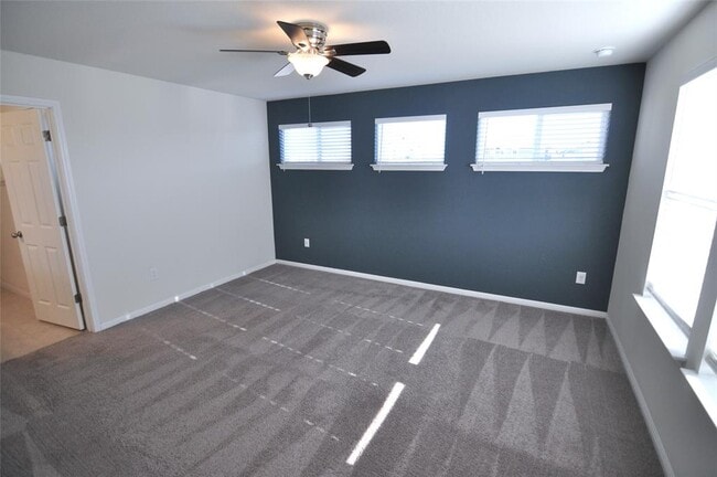 Building Photo - 10612 Harwood Overlook Cove