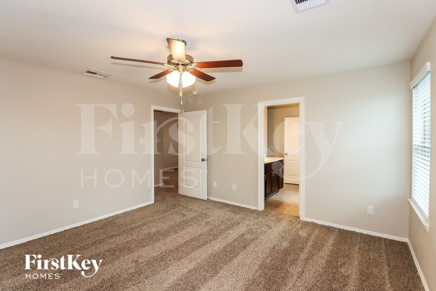 Building Photo - 9935 Yanet Grove Ln