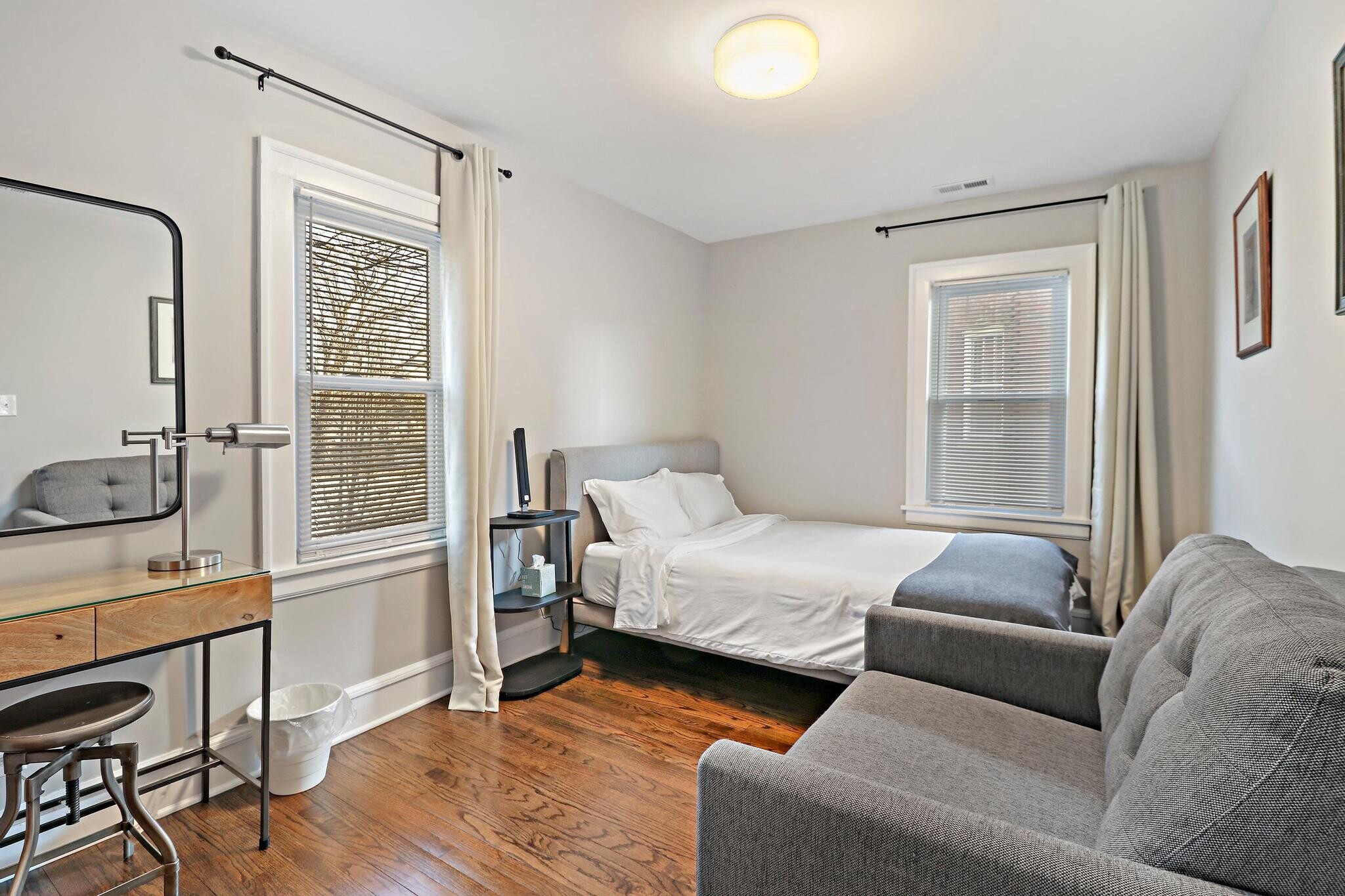 Building Photo - 1317 N Jackson St