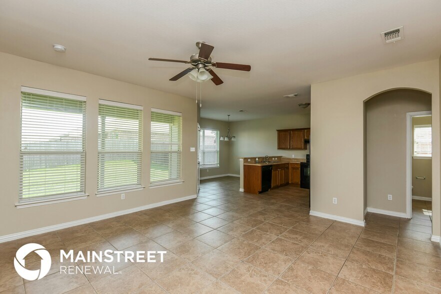 Building Photo - 297 Edison Ln