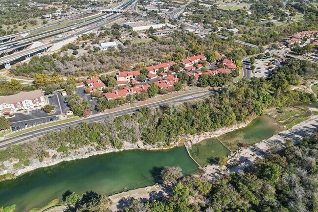 Building Photo - Luxury Riverfront Condo Near Georgetown Square | 2 Bed / 2 Bath with Balcony