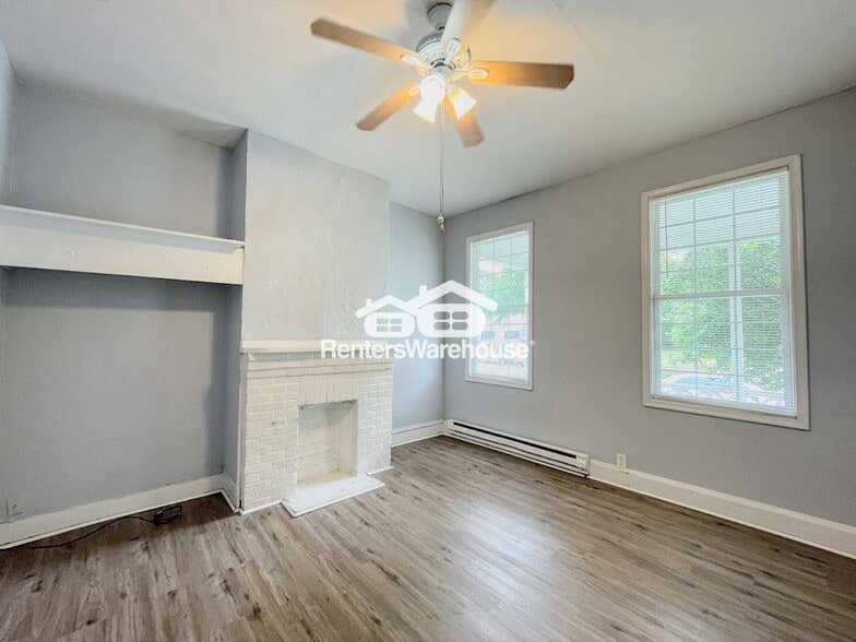 Building Photo - 1305 W 38th St