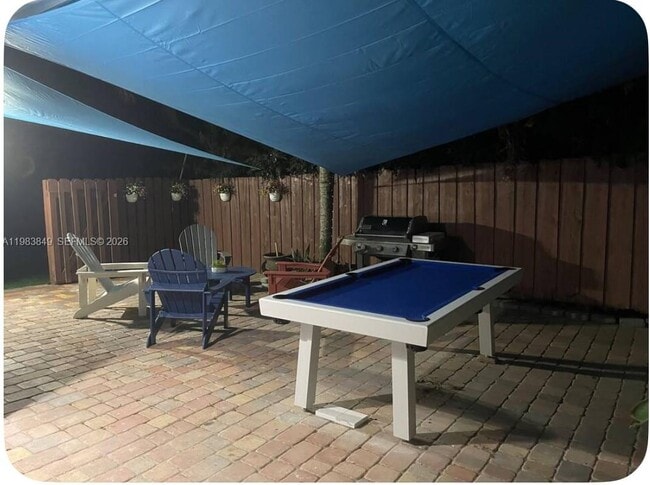 Building Photo - 1432 NE 5th Ave