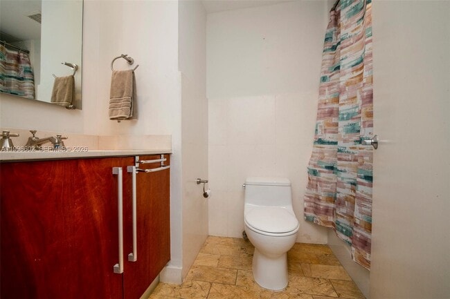 Building Photo - 1577 Bay Rd