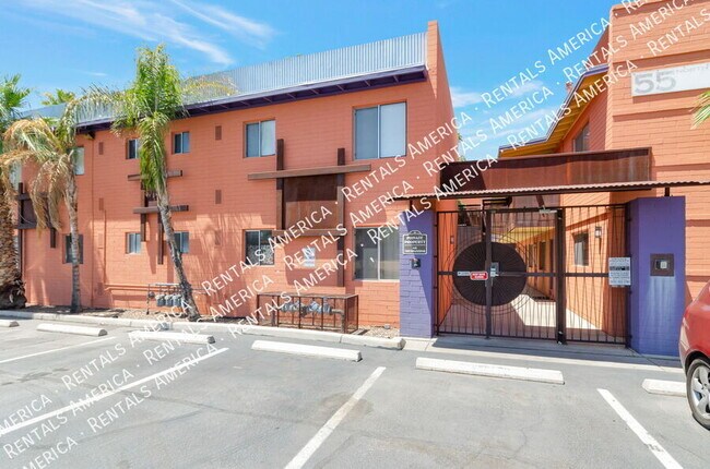 Building Photo - 55 N Cherry Ave