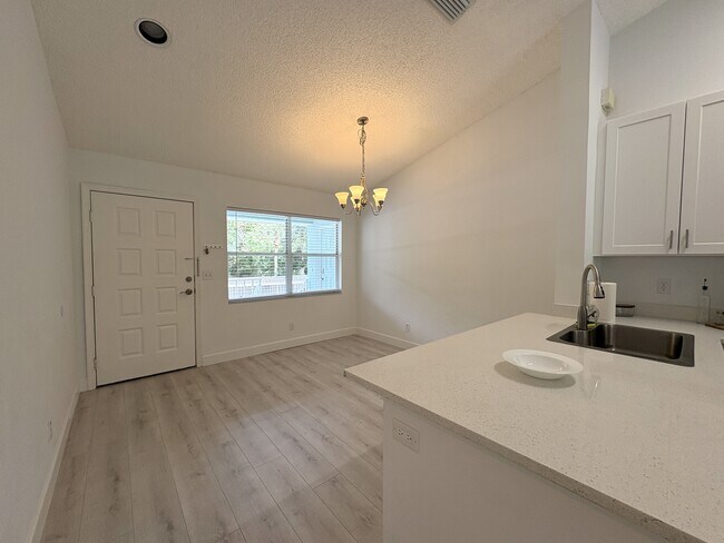 Building Photo - 133 Wading Bird Cir