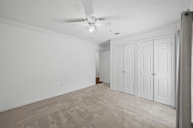 Building Photo - 1205 Olde Towne Dr