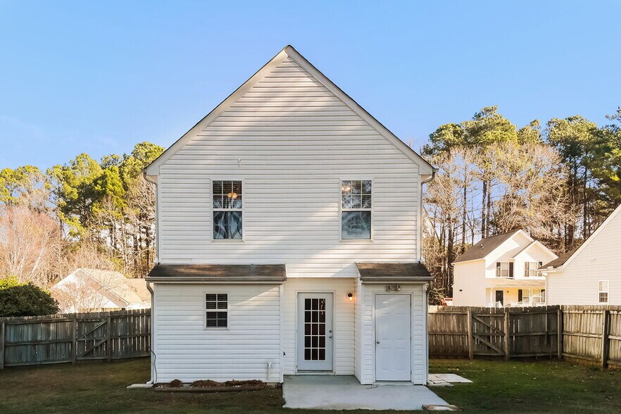 Building Photo - 3824 Lodgepole Ln