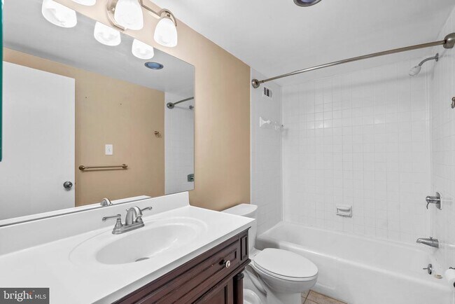 Building Photo - 5225 Pooks Hill Rd